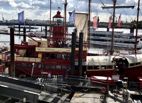 hamburg feuerschiff hafen